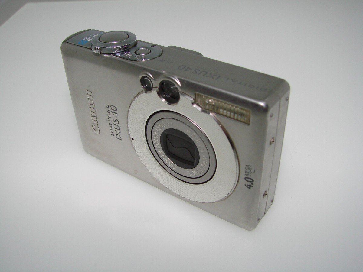 Canon IXUS 40 / PowerShot Digital ELPH SD300 4.0MP Digital
