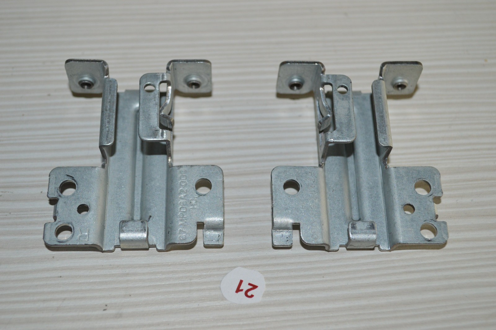67-MPD6A1-0G00H BRACCIO PIEDISTALLO STAND BRACKET PER TV SAMSUNG UE55CU7090UXZT