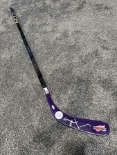 Steve Yzerman Cards, Rookie Cards and Autograph Memorabilia Guide 45