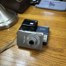 Canon PowerShot SD630 Digital ELPH 6.0 MP Camera w/ Battery Works Read