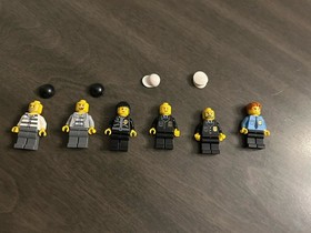 Lego City Police Station (7498) 100% Complete With Minifigures