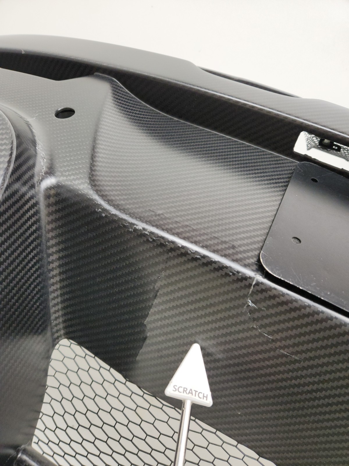 2015-2017 MCLAREN 675LT REAR BUMPER COVER CENTER DIFFUSER CARBON FIBER OEM 