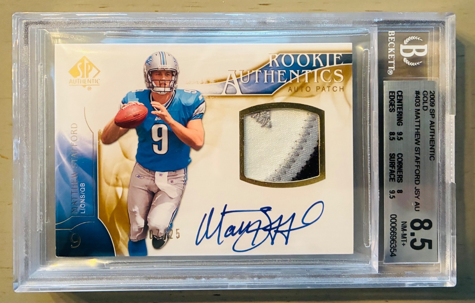 Matthew Stafford SP Authentic #403 Autograph Patch-Gold