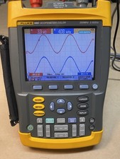 Fluke 199C ScopeMeter Color Oscilloscope 200MHz 2.5Gs/s Good Working Condition