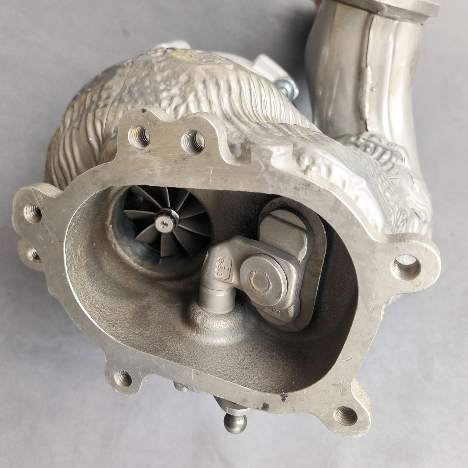 079145721A Left Turbocharger Turbo for 13-18 Bentley Continental GT,Audi S8 4.0L