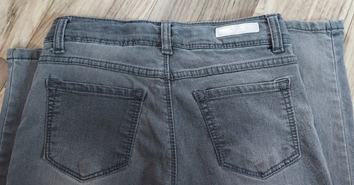 Wallfllower GIRLS 12 GRAY Denim Jeans Stretch Pink Floral Embroidery Excellent - Picture 4 of 4
