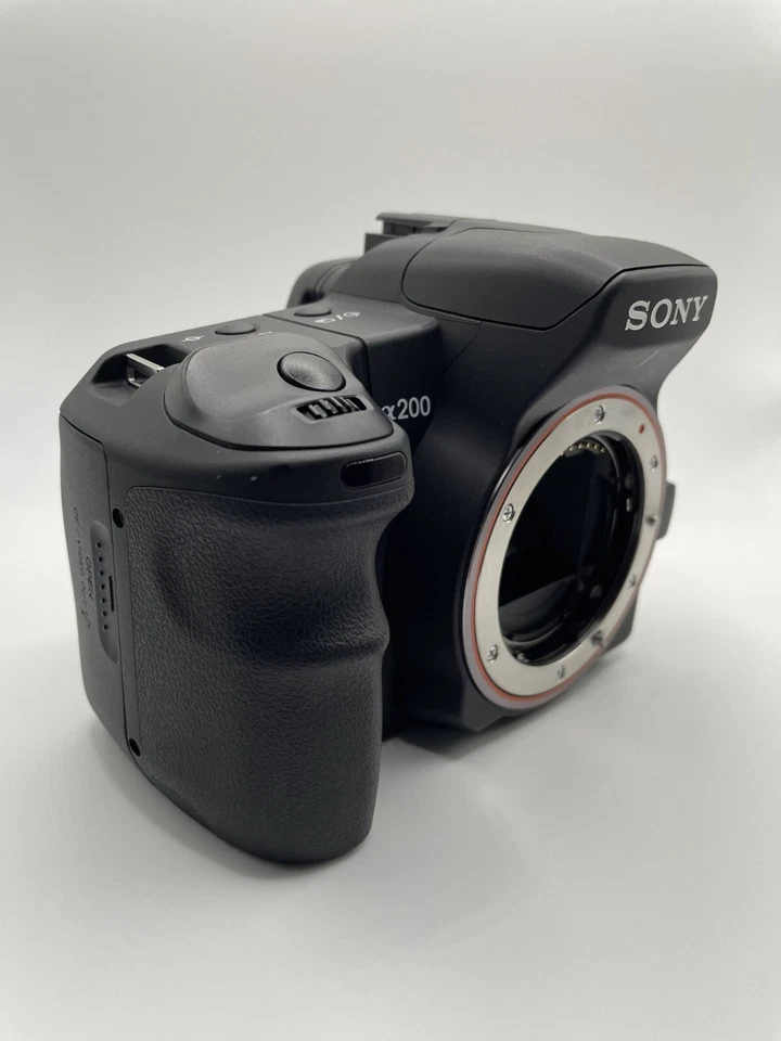 [TOP MINT] Sony a200 10.2 Mega Pixels Digital SLR Camera  Body Black From Japan - Image 3 of 4