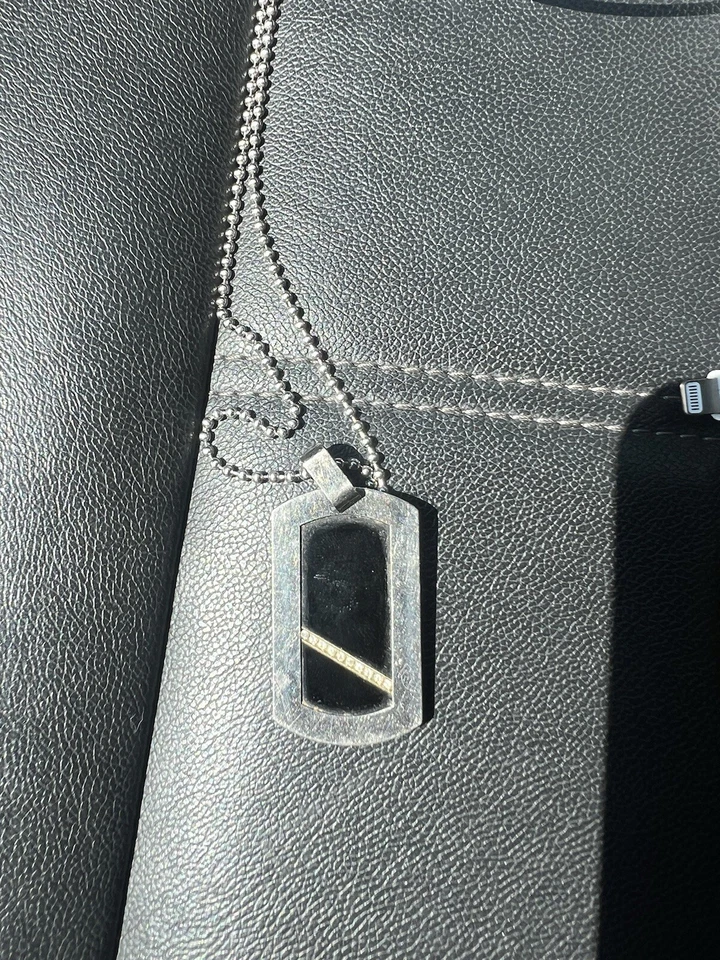 Colgante de titanio 14k revv y oro con diamantes para hombre sin marca Foto 2 de 4