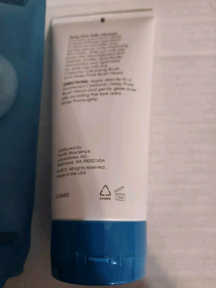 Nuevo gel espumoso limpiador diario Clarisonic Deep Pore 6 oz y bolsa de cabeza de repuesto Foto 3 de 3