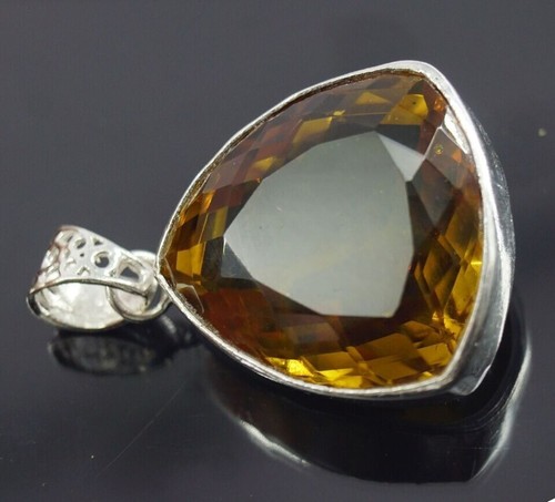 Certified 65 Ct+TrillionCut Natural Zultanite 7 Color Pendant 925 Silver Jewelry - Picture 5 of 7