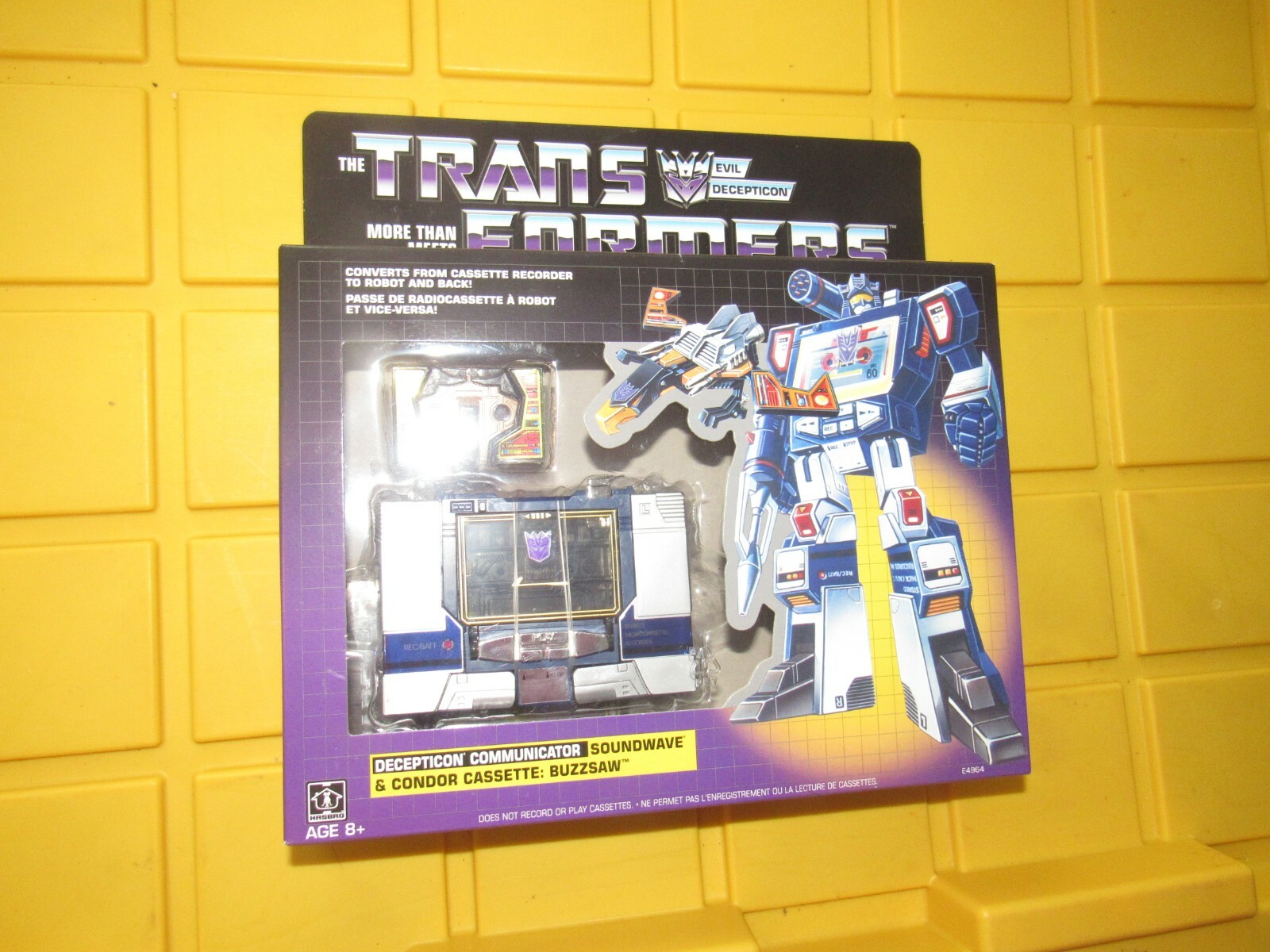 transformers walmart reissue soundwave