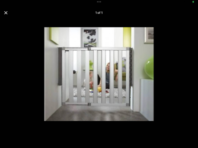 Lindam Numi Aluminium Safety Gate Australia