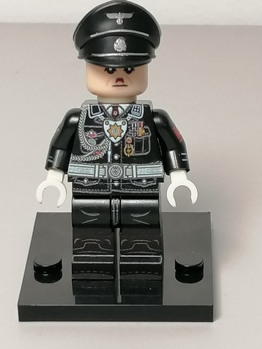 WW2 German minifigure Officer Limited Edition