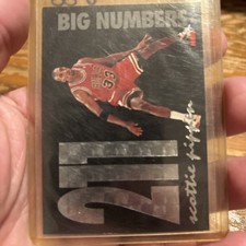 1994-95 NBA Hoops - Big Numbers Scottie Pippen #BN9