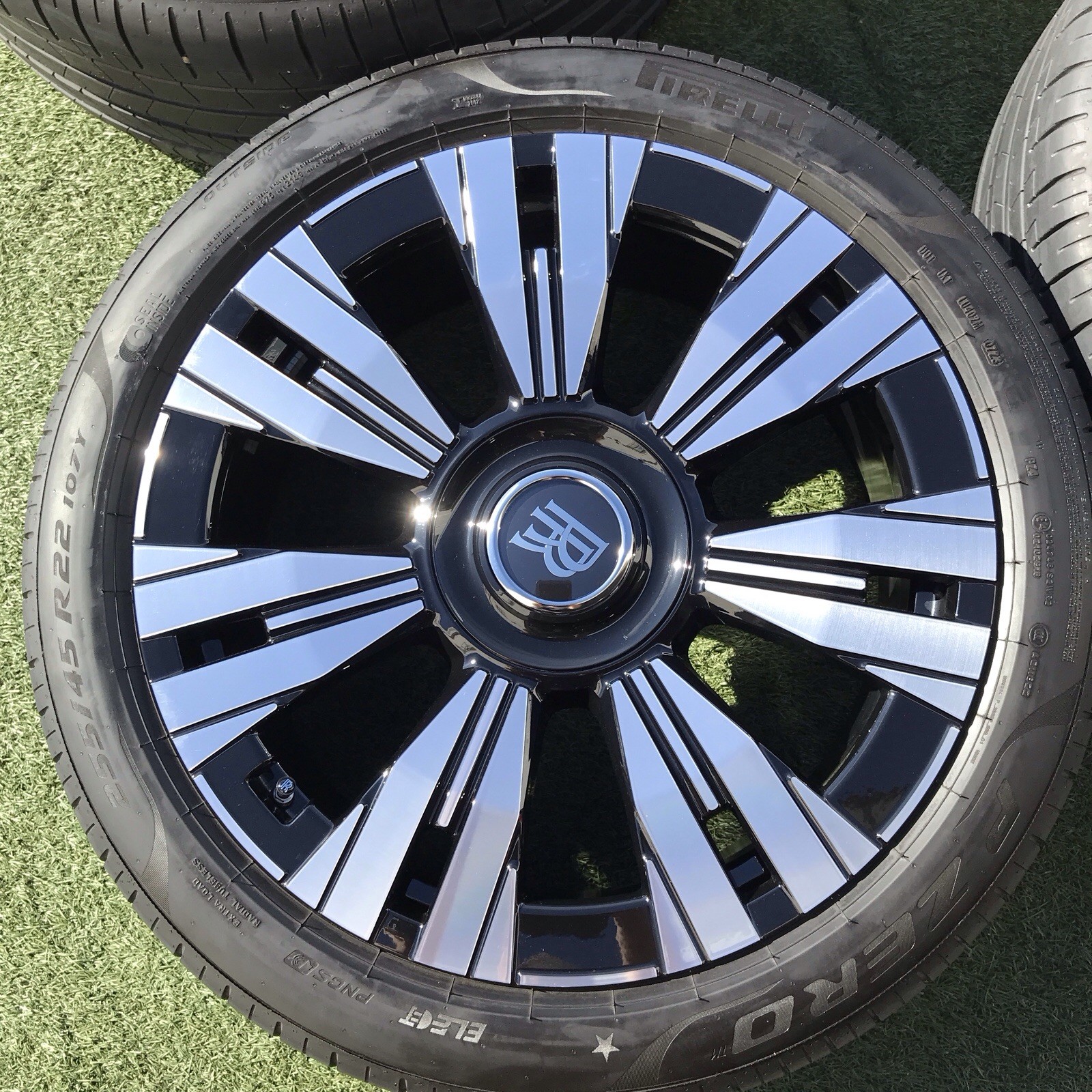 22 ROLLS ROYCE SPETCRE RIMS 2024 RIMS TIRES TPMS NEW ALL 4 GENUINE 5A2A585