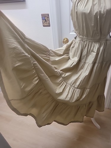 J CREW HALTER MAXI DRESS, SIDE POCKETS, LIGHT KHAKI TIERED NWT LARGE - Picture 2 of 11