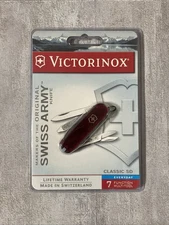 NEW Victorinox Swiss Army Knife 7 function Classic SD Lifetime Warranty NIP