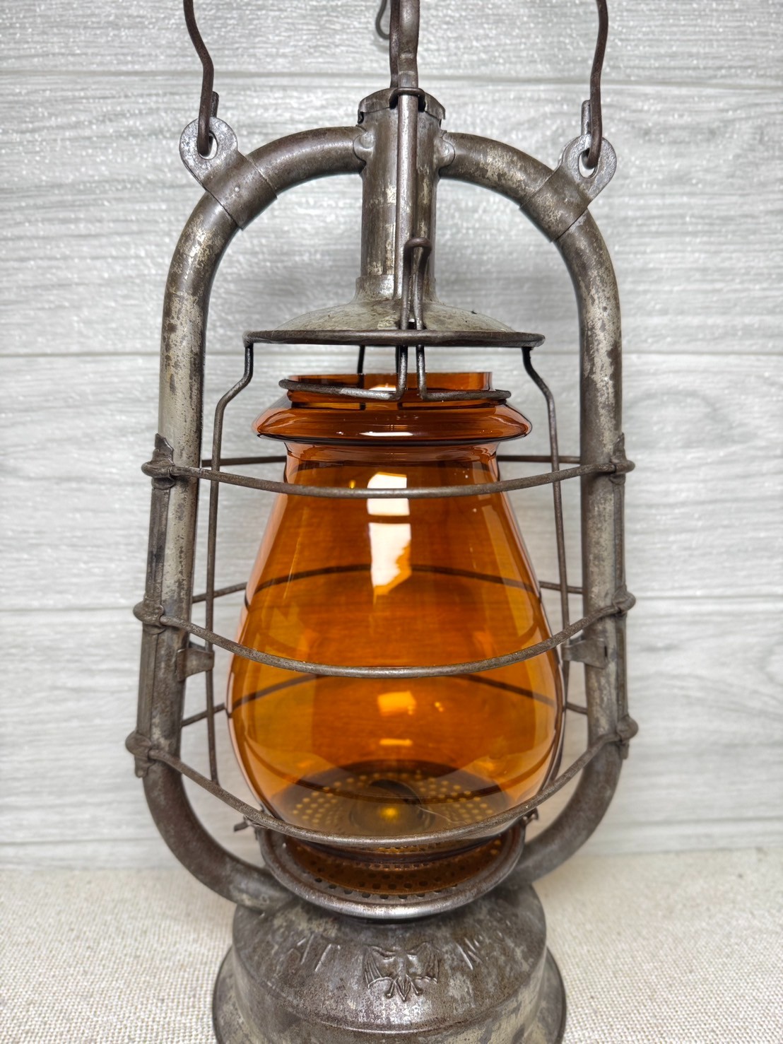 Glass Globe Feuerhand oil lamp # 323 327 201 223 257 262 305 Dietz 852