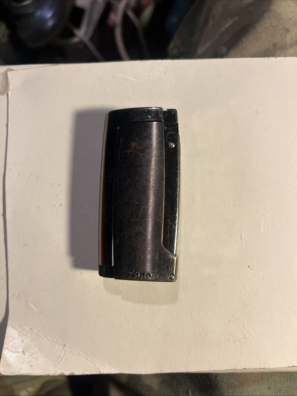 Xikar Pulsar triple jet cigar lighter With Punch