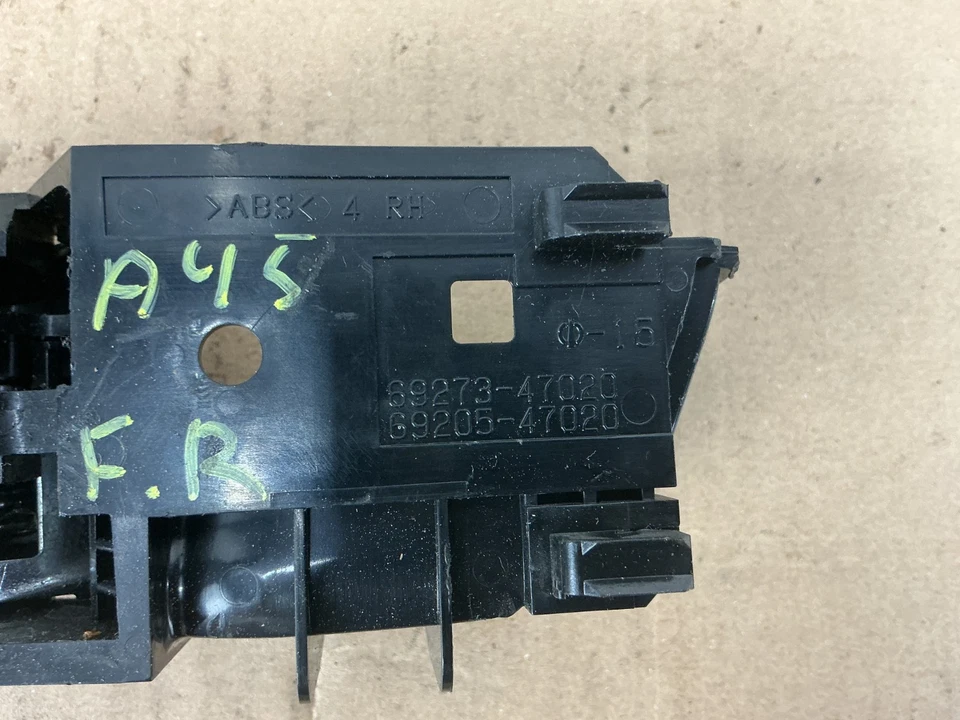 Manija de puerta interior trasera derecha Toyota Prius 2004-2009 69273-47020 OEM Foto 4 de 4