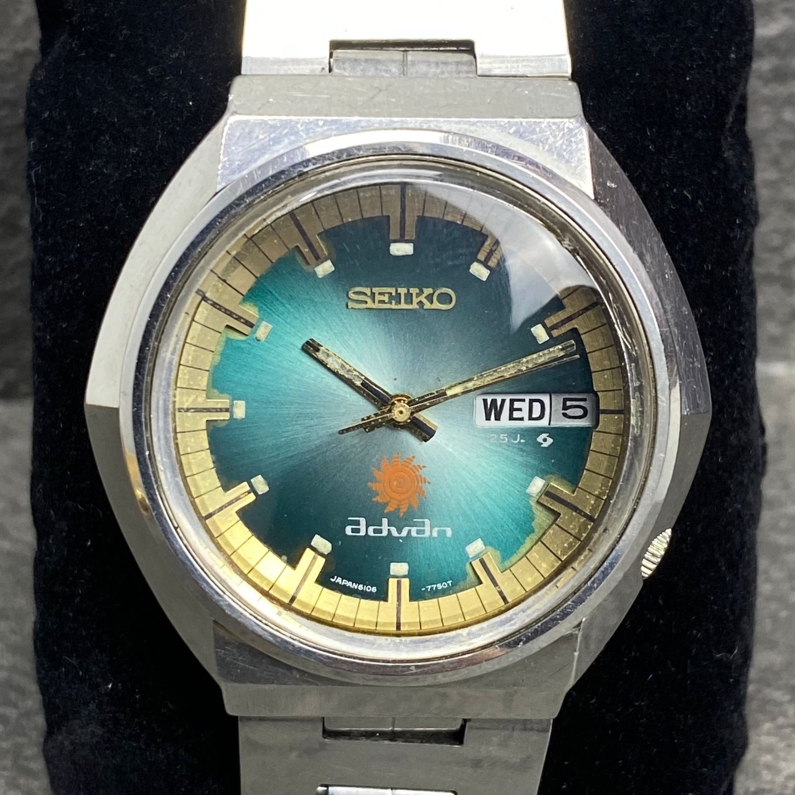 Men Advan Green Automatic Vintage Dial 6106-7570 SEIKO Rare Watch Gradation - vintagewatches.pk