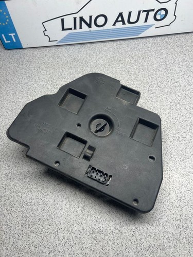 BMW 5 E39 1999 Diesel Glühbirnenhalter Heckleuchte 2496337 135kW GENUINE