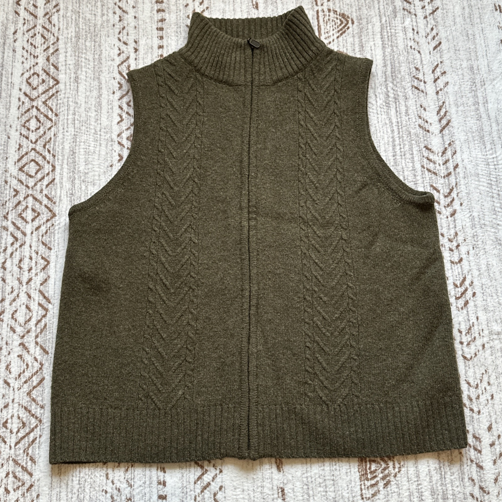 Green Pendleton Sweater Vest Petite Medium 100% L… - image 2