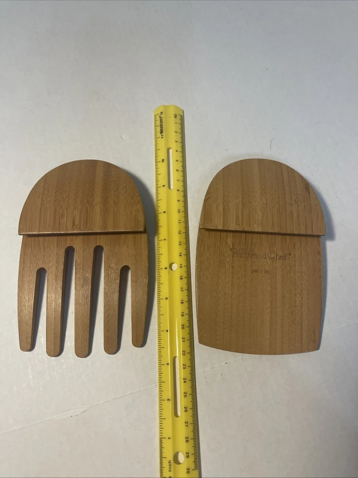 The Pampered Chef Bamboo Salad Tongs Serving Claws Tossing Bamboo Wood - Image 3 of 4