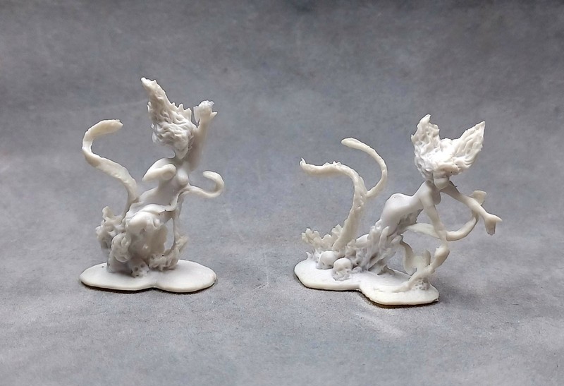 Reaper Bones 28mm 2 Mermaids Sea Nymphs  D&D Ocean Creatures