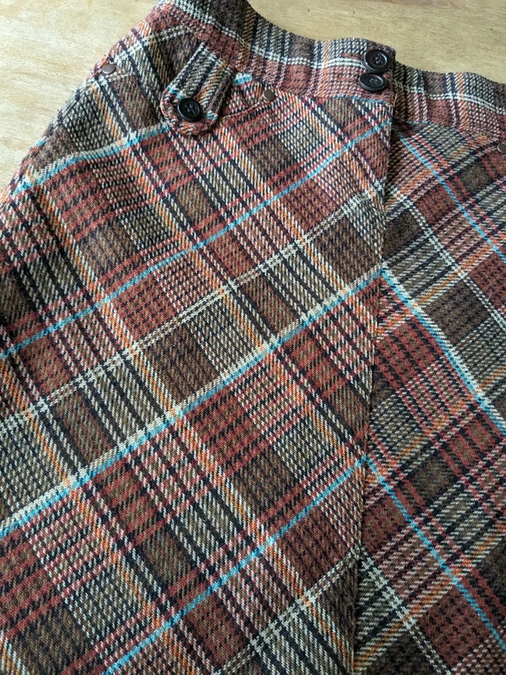 Falda para mujer H&M tartán a cuadros con botones talla 4 óxido/marrón/azul estilo de colección Foto 2 de 4