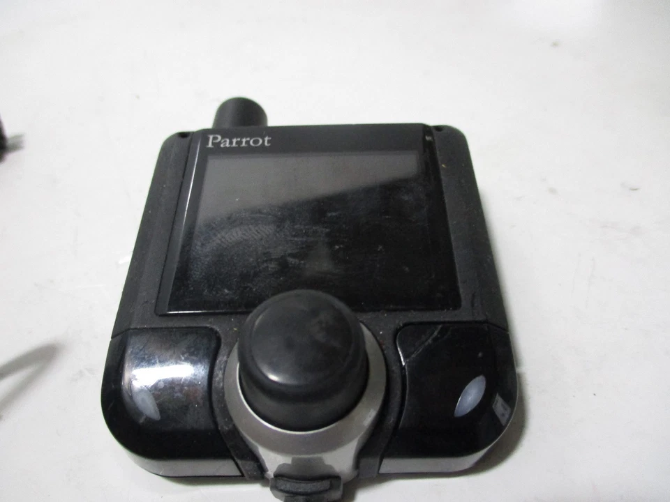 PARROT BLUETOOTH HANDSFREE CAR KIT - Image 4 of 4