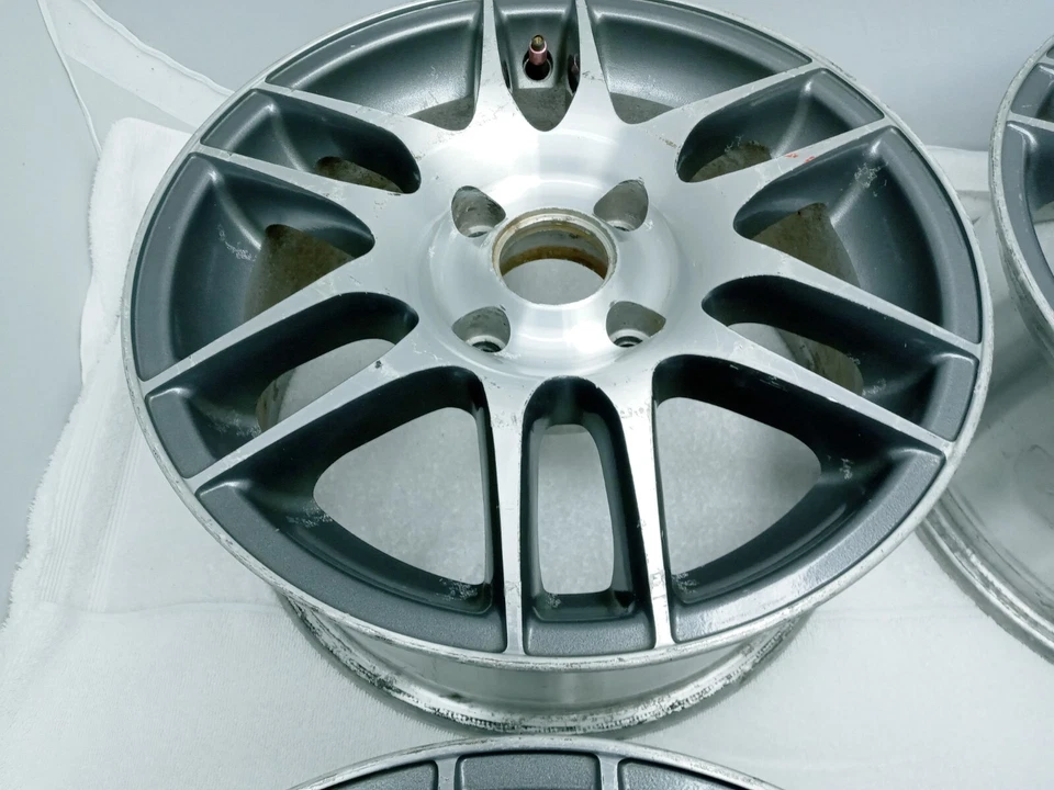 15 x 7 American Racing Rims 4x107.95 Bolt Circle Pattern Ford Mustang Focus Foto 3 de 4