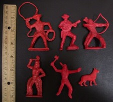 Vintage Toy Plastic Cowboys, Indians dog assortment of 6 some TIM MEE