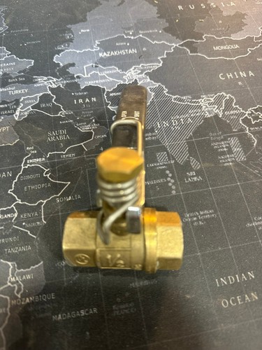 1/2" Brass FPT spring return ball valve