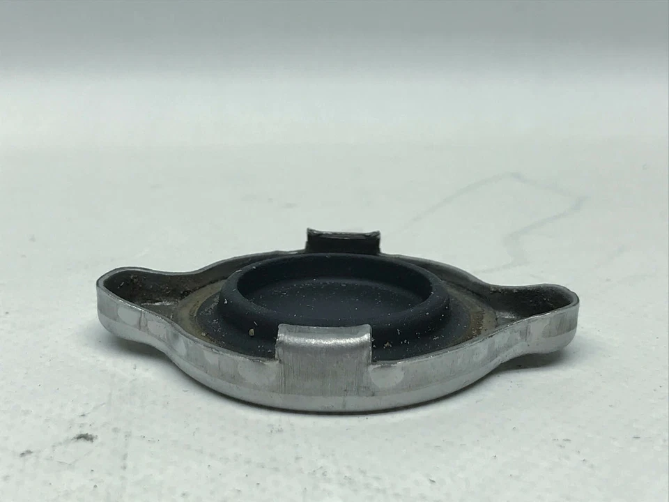 Tapa radiador BMW K1300R tapa cierre tapa radiador tapa (3) 10' Foto 3 de 3