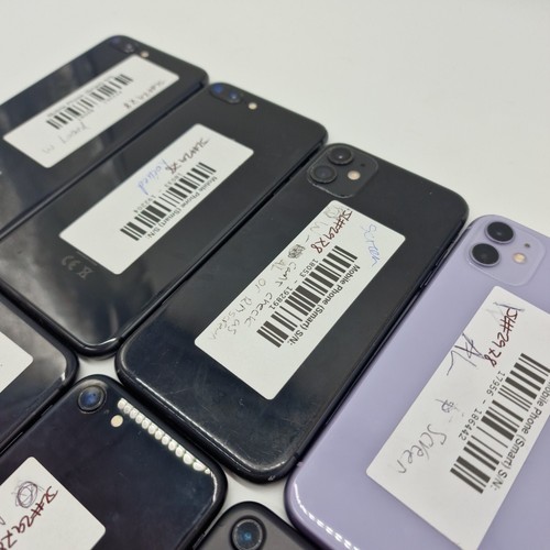Bulk Lot 8x Apple iPhone 11 8 Plus SE 8 7 6 - 128GB 64GB - beschädigt für Ersatzteile - Bild 8 von 21