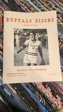 BUFFALO BRESKIS BISONS 1979 Official Yearbook 'Autographed' Womens Pro Softball 