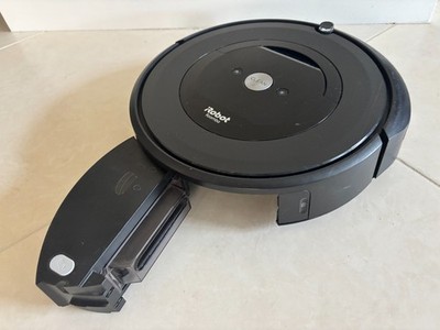 iRobot Roomba E5 Smart Vacuum WiFi enabled W/ Charging Dock
