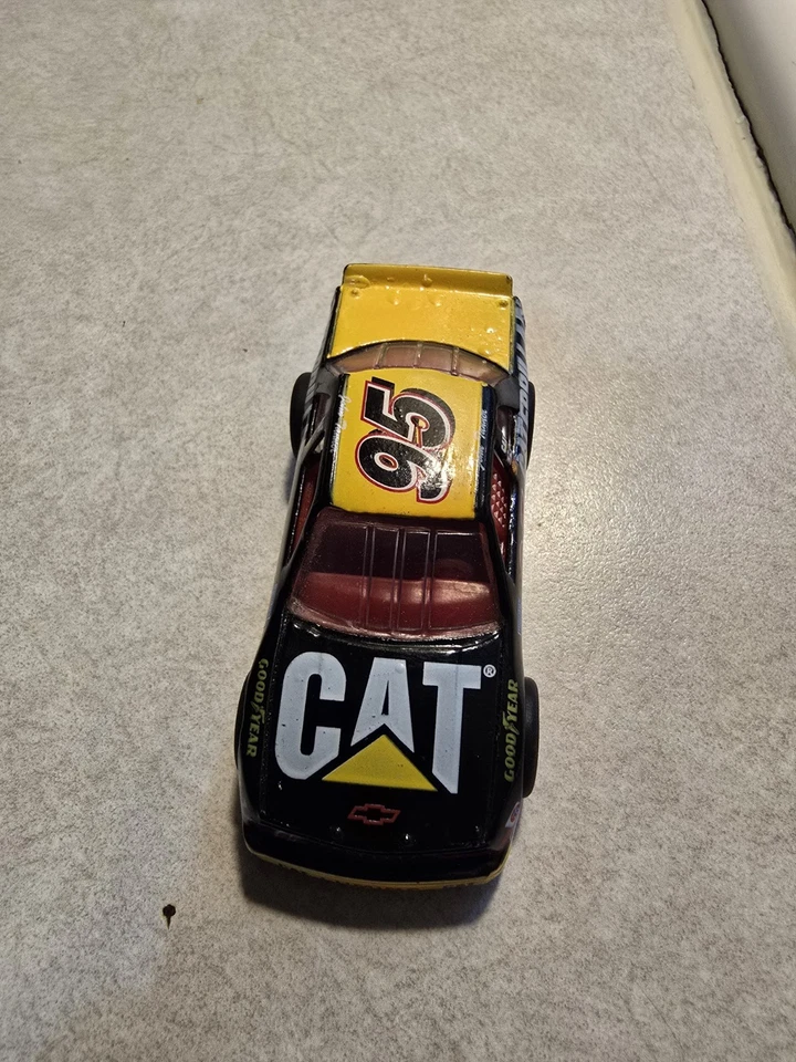 Gently Used 1993 Chevrolet Lumina Matchbox 1:66 Scale Car #95 - Image 2 of 4