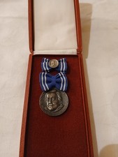 medal clara zetkin