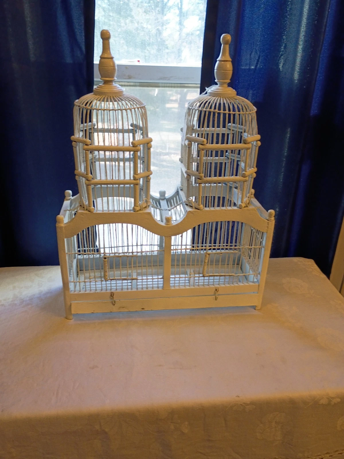 VTG Victorian Style 2 Dome White Wire & Wood Bird Cage 21.2"Hx16.2" Lx5.7"W