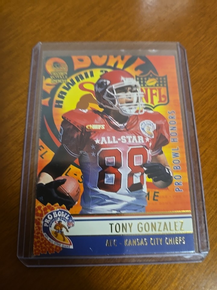 Tony Gonzalez 2001 Pacific Crown Royale 8 Pro Bowl Honors 145/850