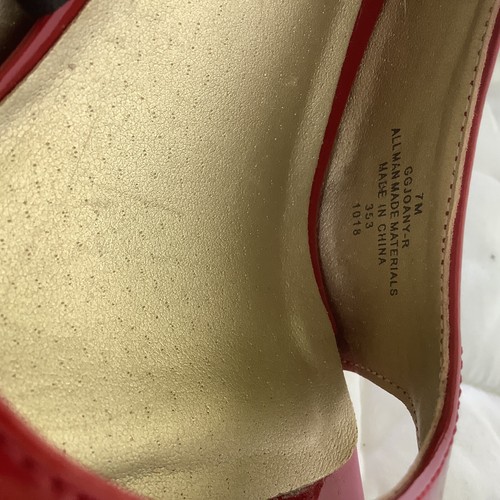 GUESS Patent Leather Platform Red Heels Stilettos Slingback Shoes Size 7M - Picture 11 of 12