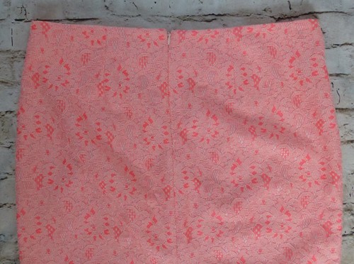 Attention Womens Pencil Skirt XL Pink Lace Floral Straight Lined Career Ladies - Picture 2 of 6