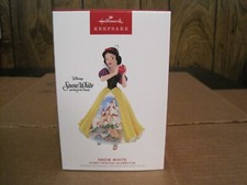 2023 HALLMARK KEEPSAKE ORNAMENT SNOW WHITE DISNEY PRINCESS CELEBRATION--NEW