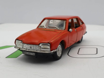 Renault GS N810 Norev Jet-Car 1/43