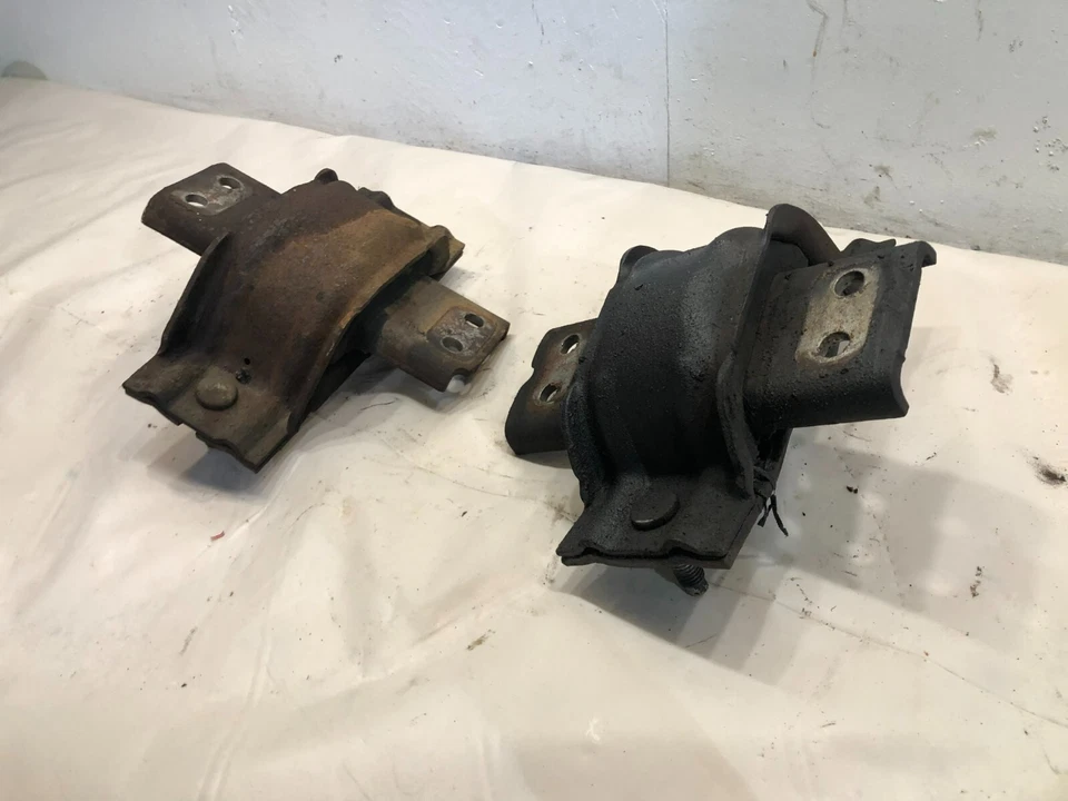 Conjunto de 2 1999-2003 Ford F-250 F-350 F-450 F-550 Super Duty 7.3L montagem de motor - Imagem 2 de 4