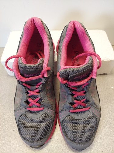 Women's Danskin Now Active Shoes Sz 7 - Picture 2 of 8