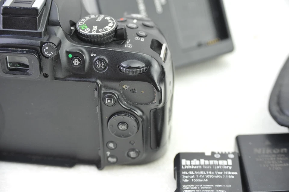 Nikon D5200 24.1MP DSLR Kamera, nur Body, Auslösungen /shutter count 67965 - Bild 2 von 4