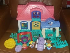 Little People Sweet Sounds pink House Garden Playground Car Figures Fisher Price
